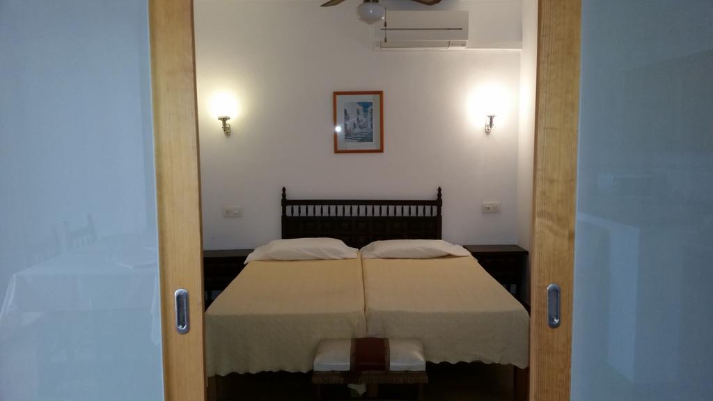 Apartamentos Vista Al Puerto San Antonio  Rom bilde